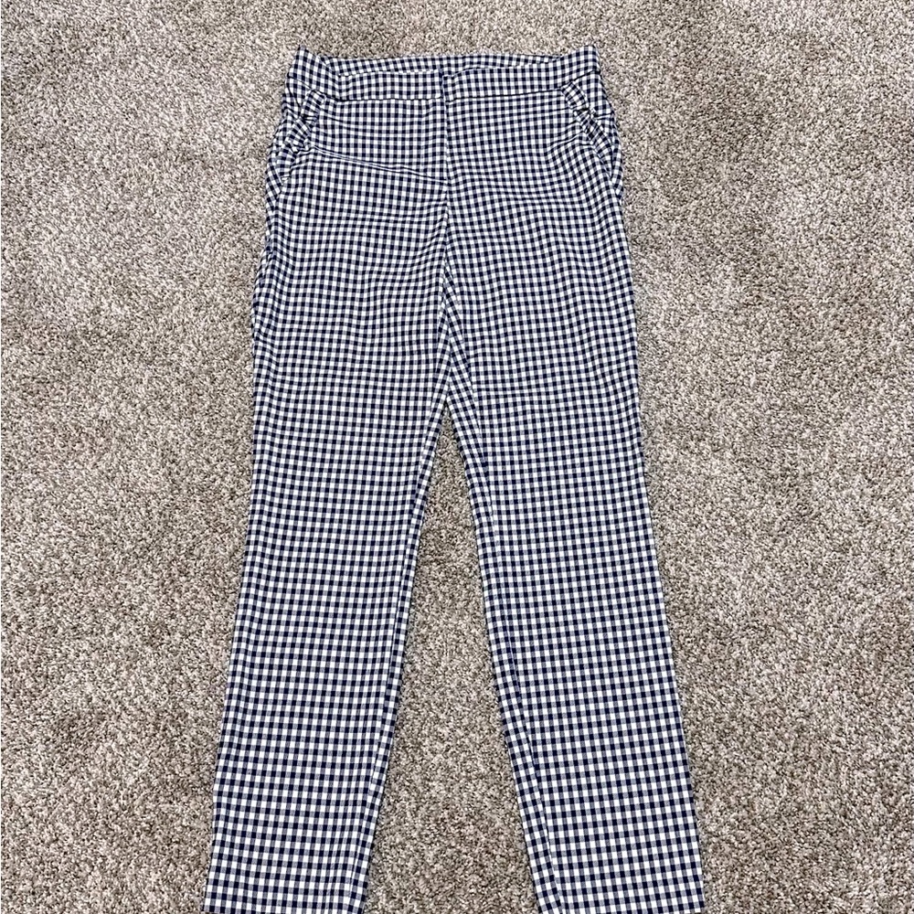 Cynthia Rowley size medium women’s pants with ruffled side pockets